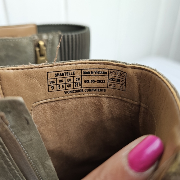 Vionic Shantelle Olive Green Waterproof Nubuck Leather Ankle Zip Booties 9 - Picture 7 of 12